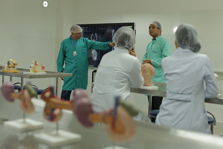 Como é a estrutura do curso de Medicina do CESMAC