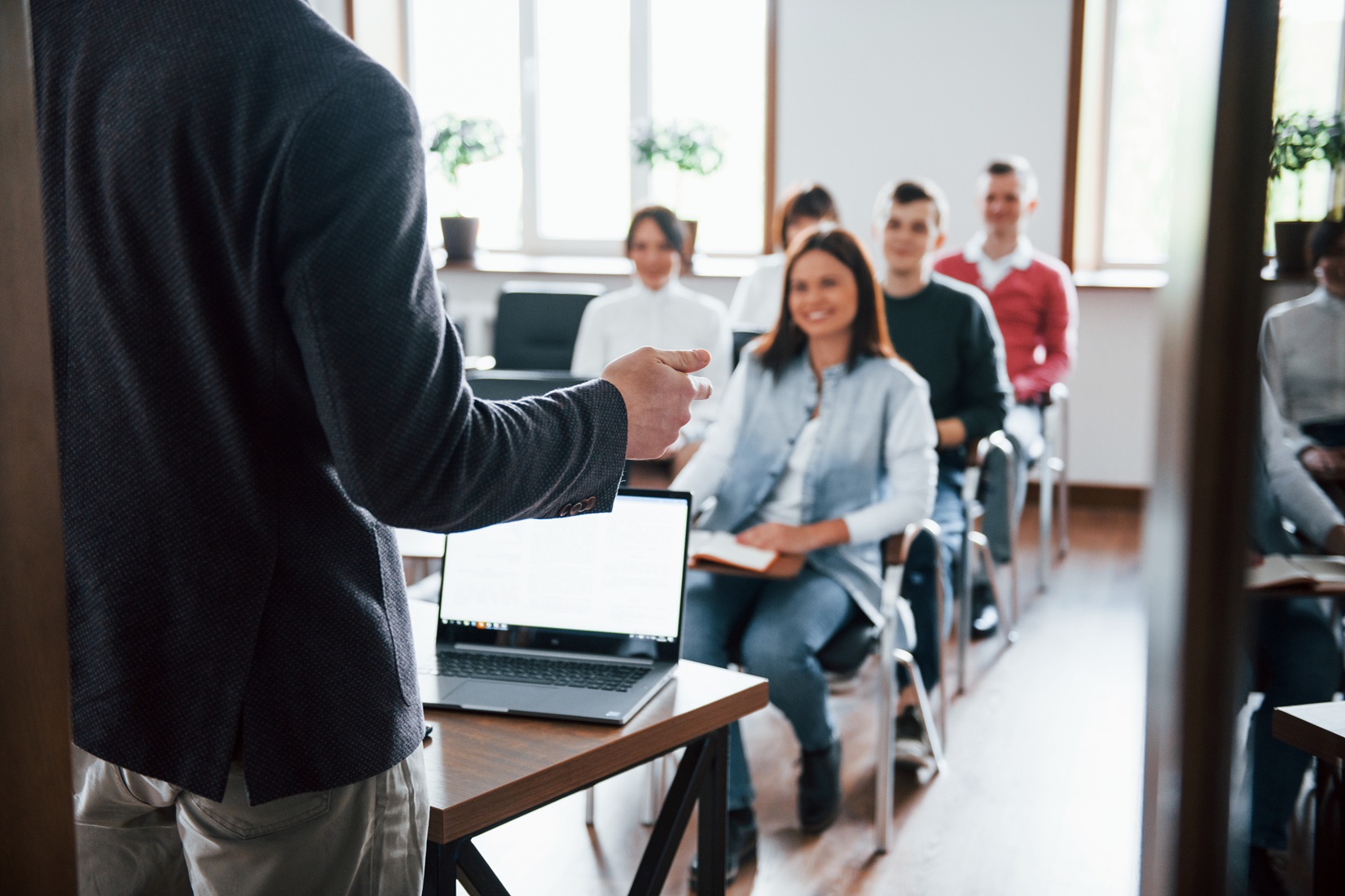 EAD ou presencial: qual modalidade escolher para fazer sua graduação?